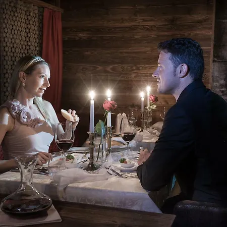 Winzer Wellness & Kuscheln 酒店 4*