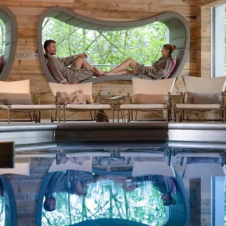 Отель Winzer Wellness & Kuscheln 4*