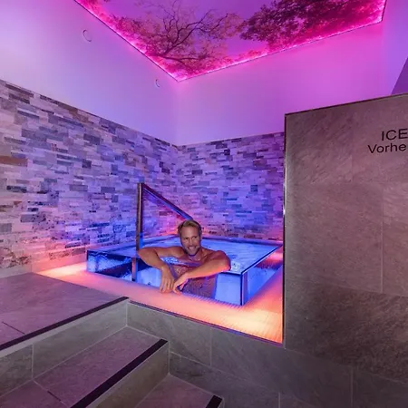 Отель Winzer Wellness & Kuscheln