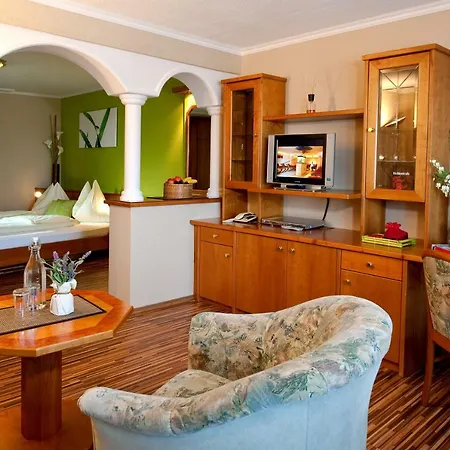 Winzer Wellness & Kuscheln Отель